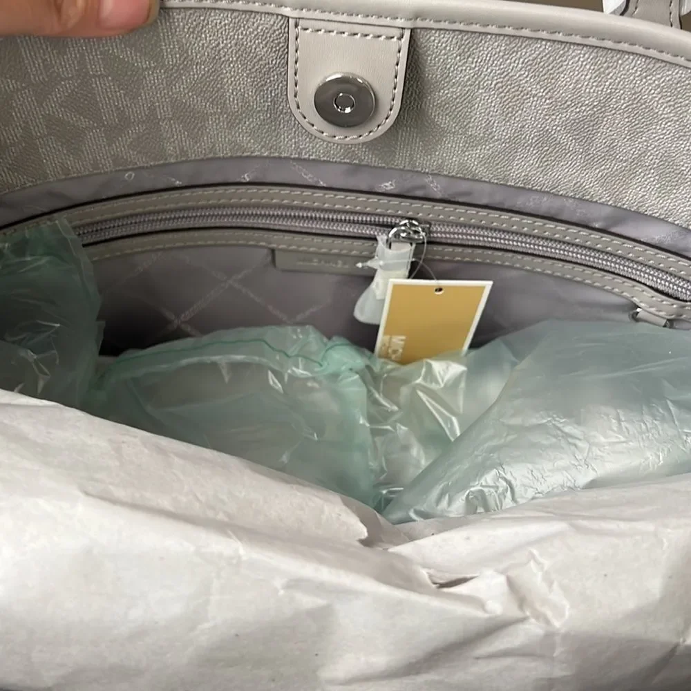 Michael Kors LG tote